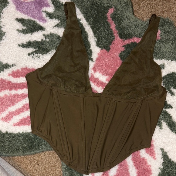 Olive green corset top🫒 - Picture 2 of 6